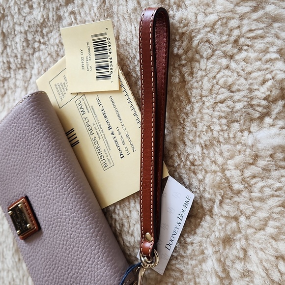 NWT Dooney & Bourke 3/4 Zip Oyster Pebbled Leather Wallet/Wristlet 🩶🎁🦪 - Picture 3 of 16